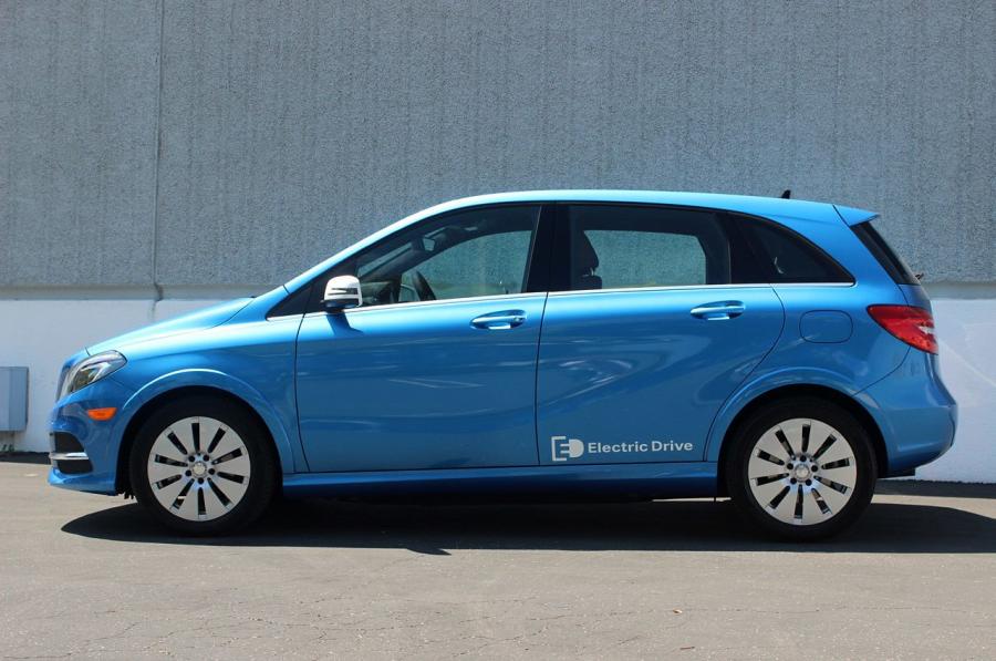  Mercedes-Benz B-Class Electric Drive 2014 года  (US) (фото 45 из 59)